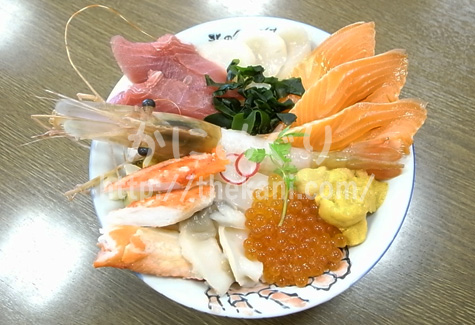 札幌市中央卸売場外市場の海鮮丼